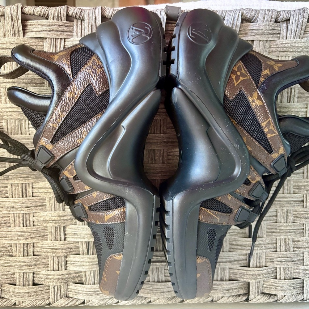 LV Archlight Trainers Size 38 (unisex)